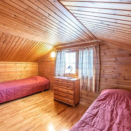 Family At Nulppotie 5, Levi Korospohja