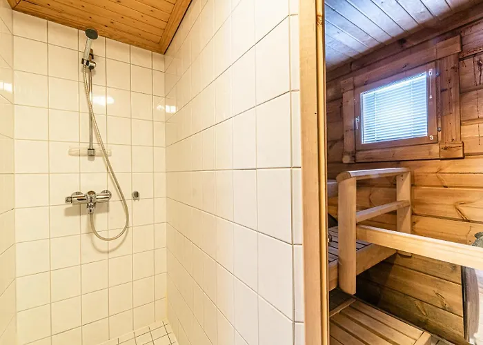 Family At Nulppotie 5, Levi Korospohja